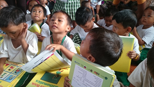 KPGroup đã tặng trọn bộ sách cho San Vicente Day Care ở Olango Island, thành phố Lapulapu, Cebu 2